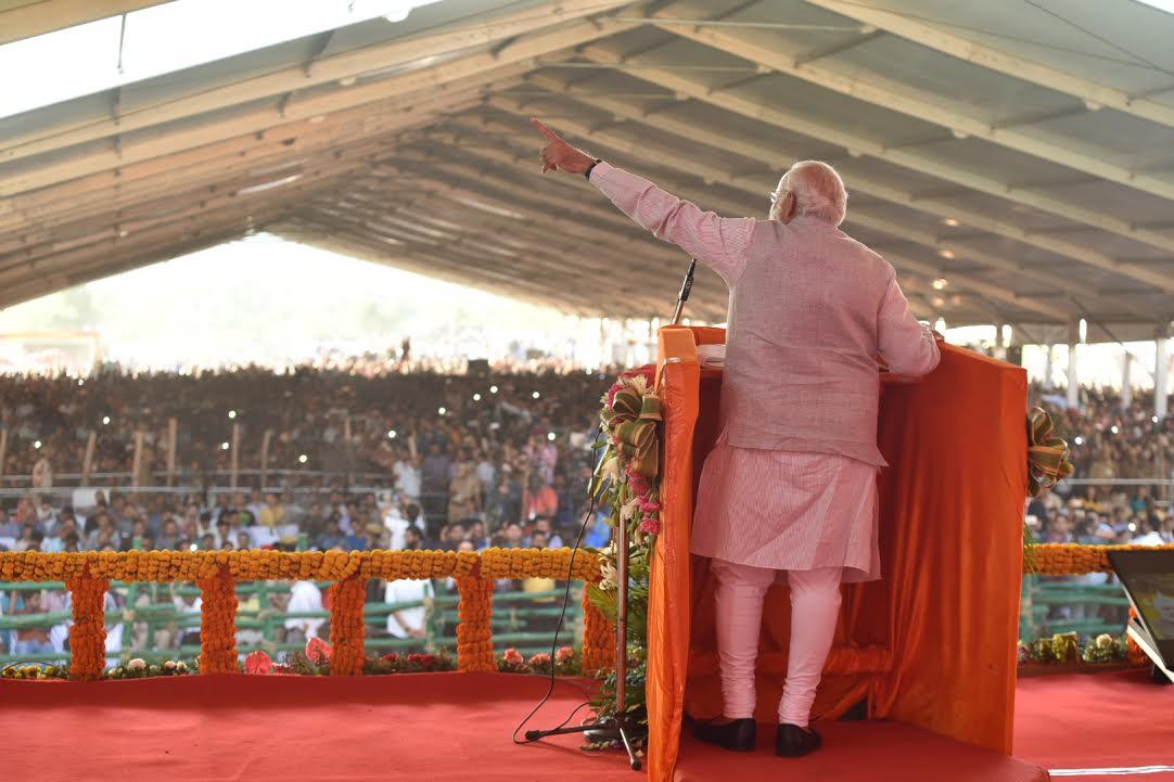 Kashmiri youth should choose between tourism and terrorism: Modi