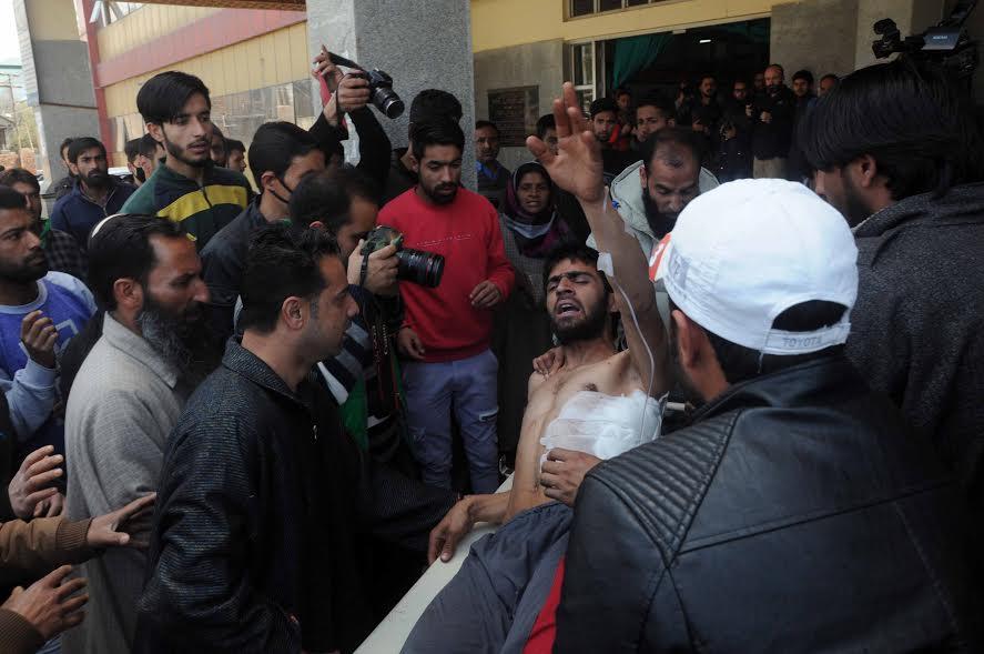Six civilian youth killed on by-polls day in Srinagar Parl constituency