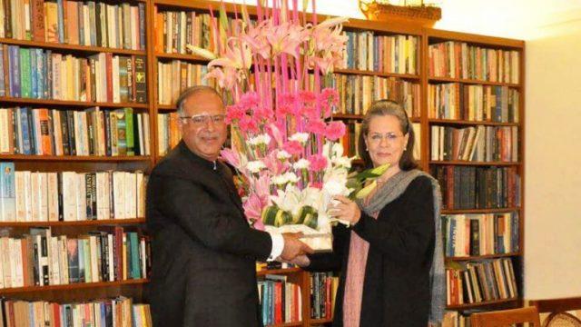 Tariq Karra meets Sonia Gandhi