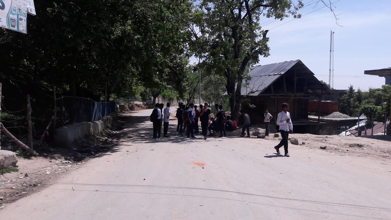 Students protest break out in five places in Kashmir