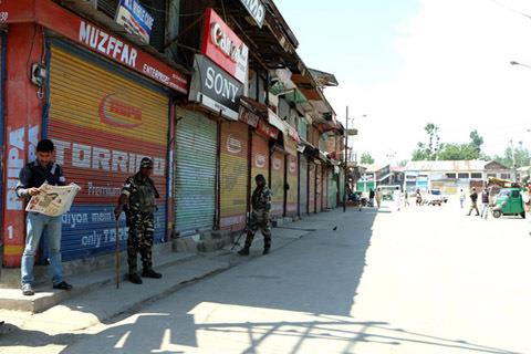 Pulwama traders shut against forces ‘high-handedness’