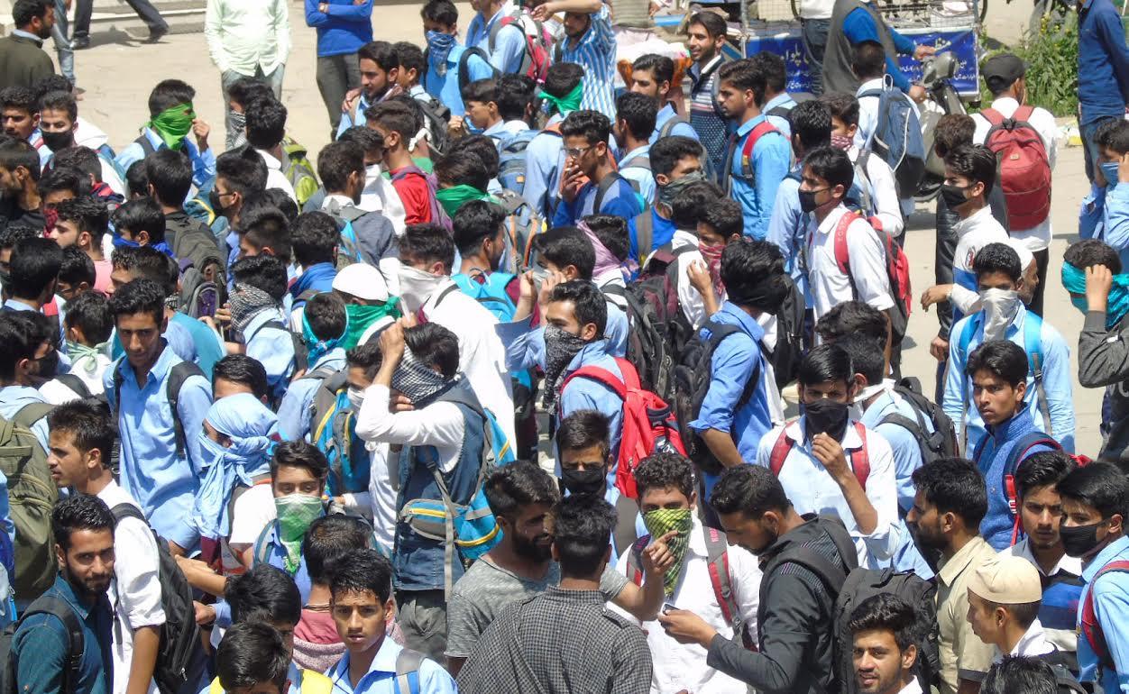 Students protest in Pulwama for release of their colleagues