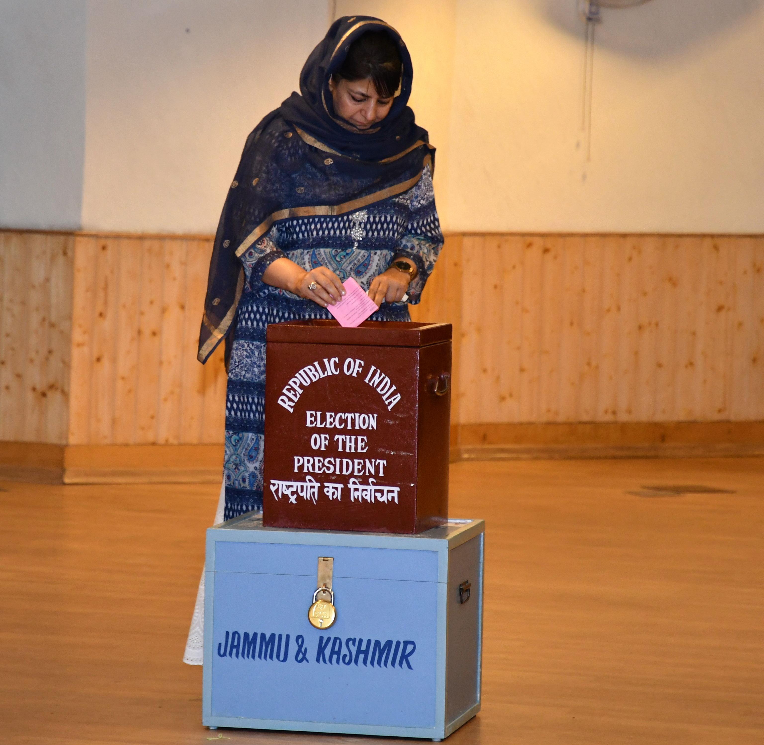86 MLAs cast vote for Presidential poll