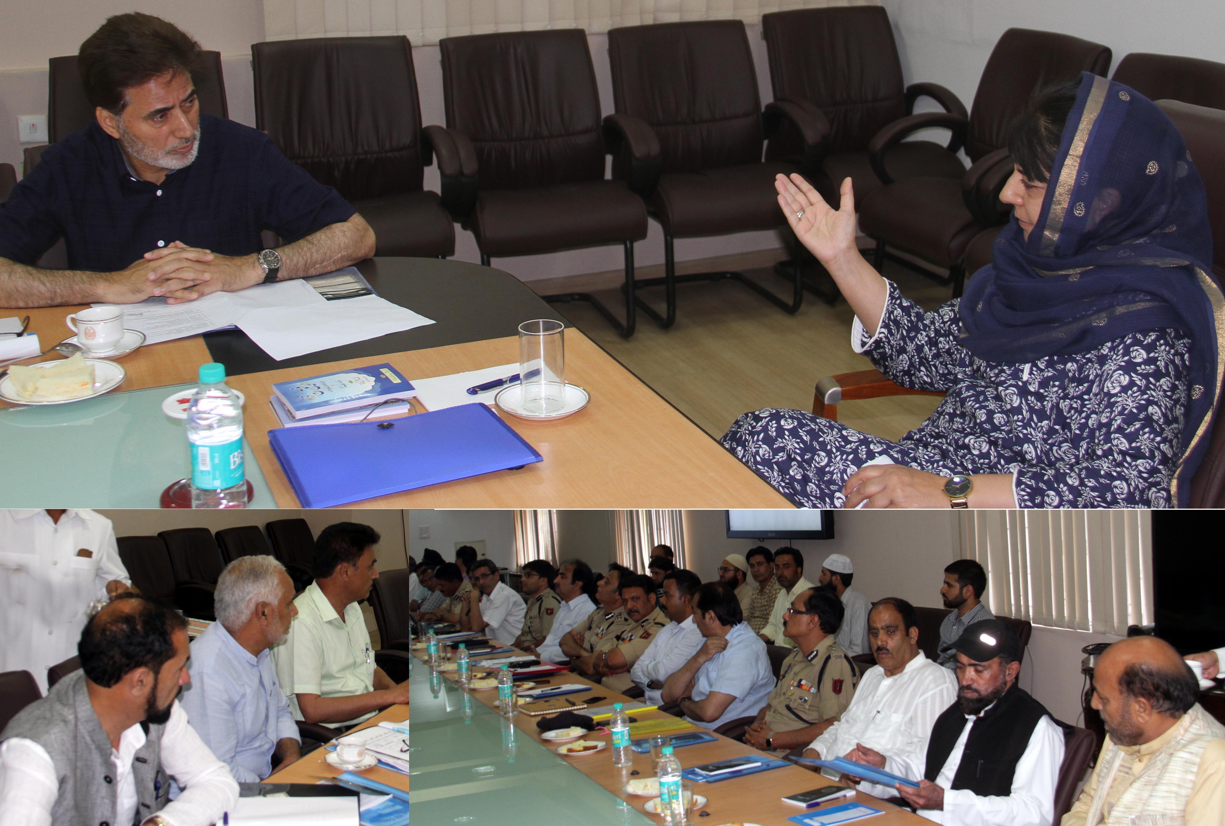 Hajj-2017: Mehbooba reviews arrangements