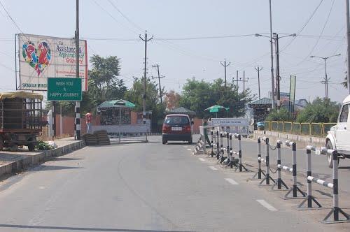 ERA’s drainage project on Rawalpora-Rangreth increases traffic rush on Airport road