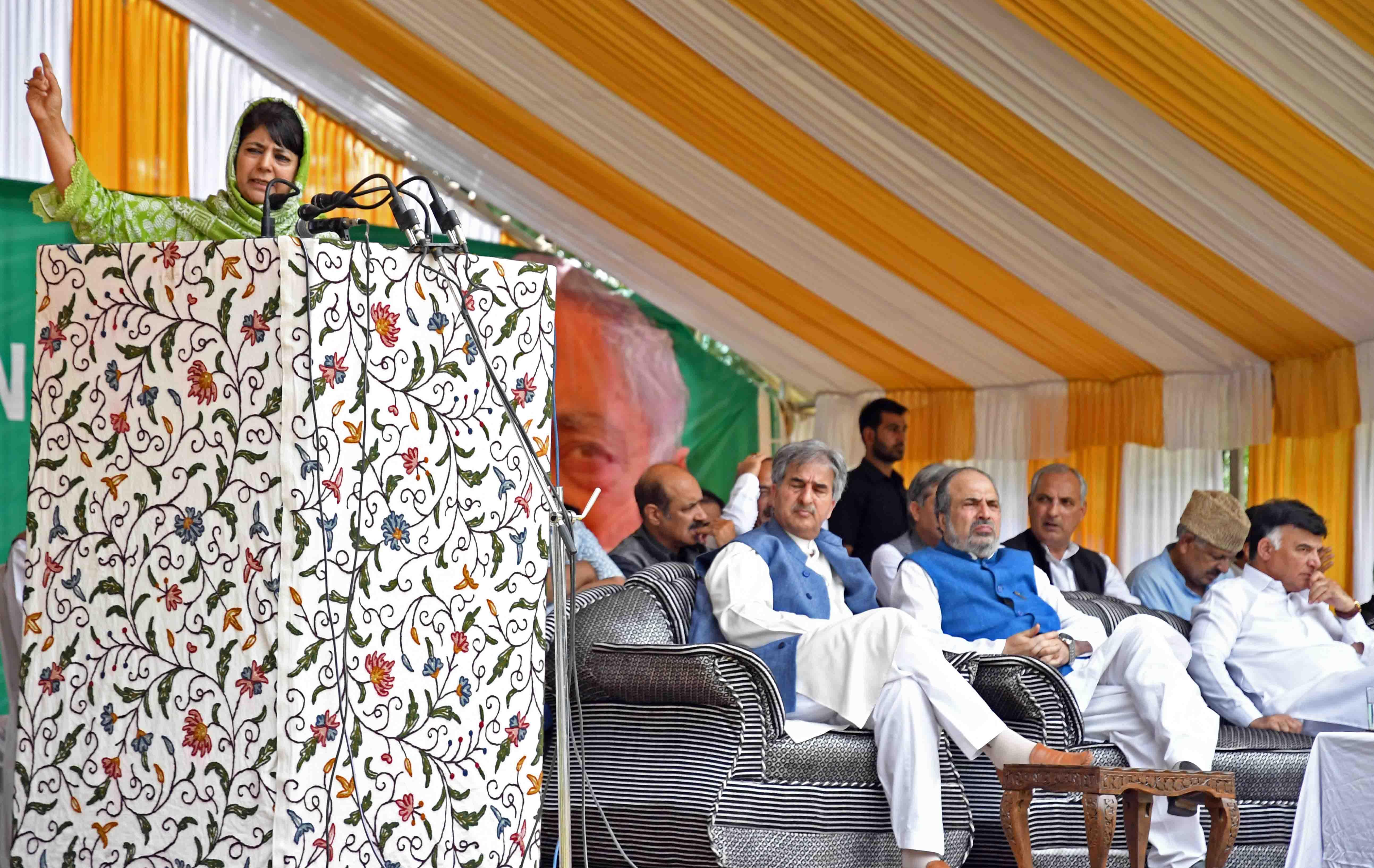 India incomplete without JK: Mehbooba