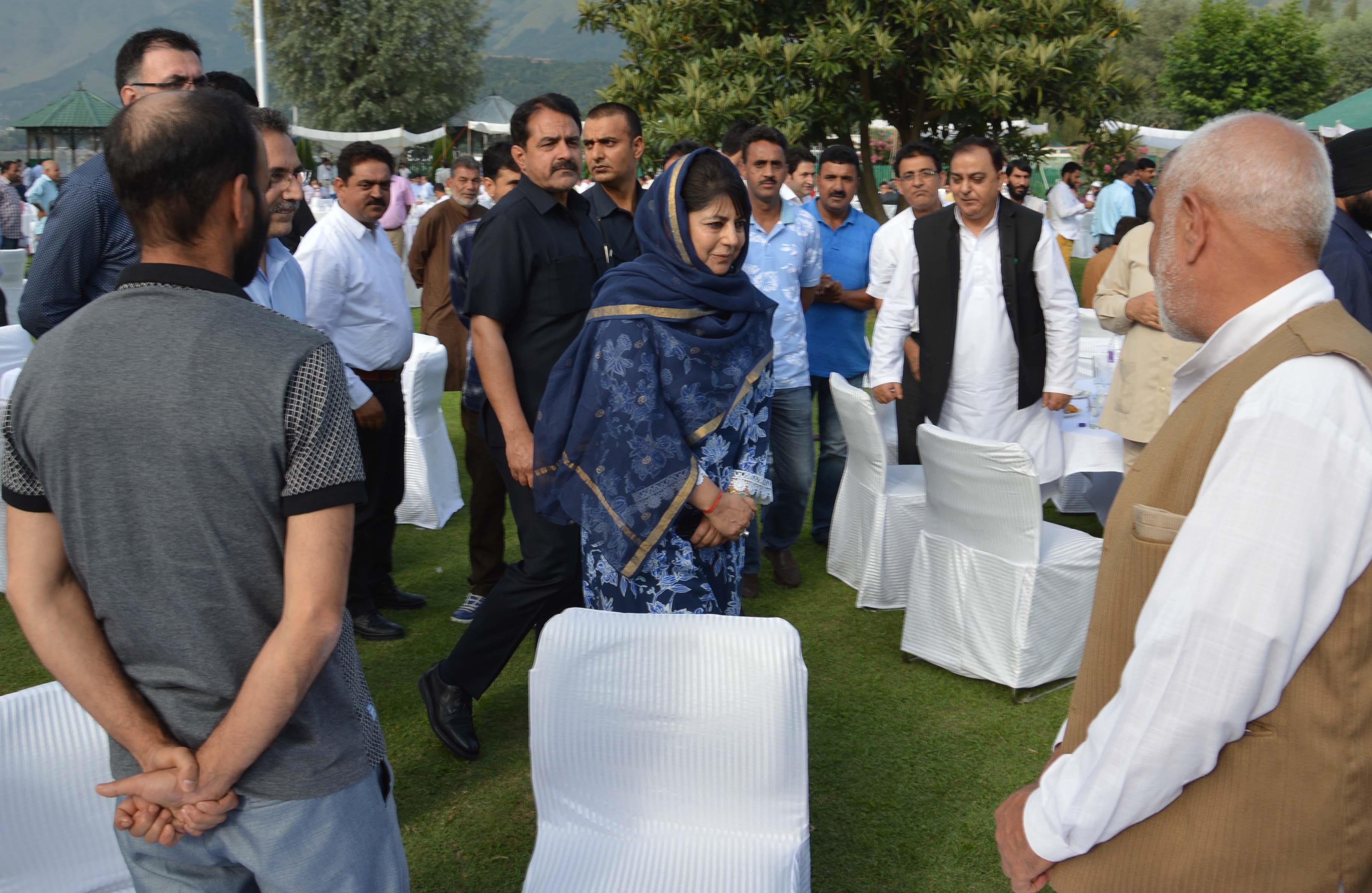 Chief Minister hosts At Home