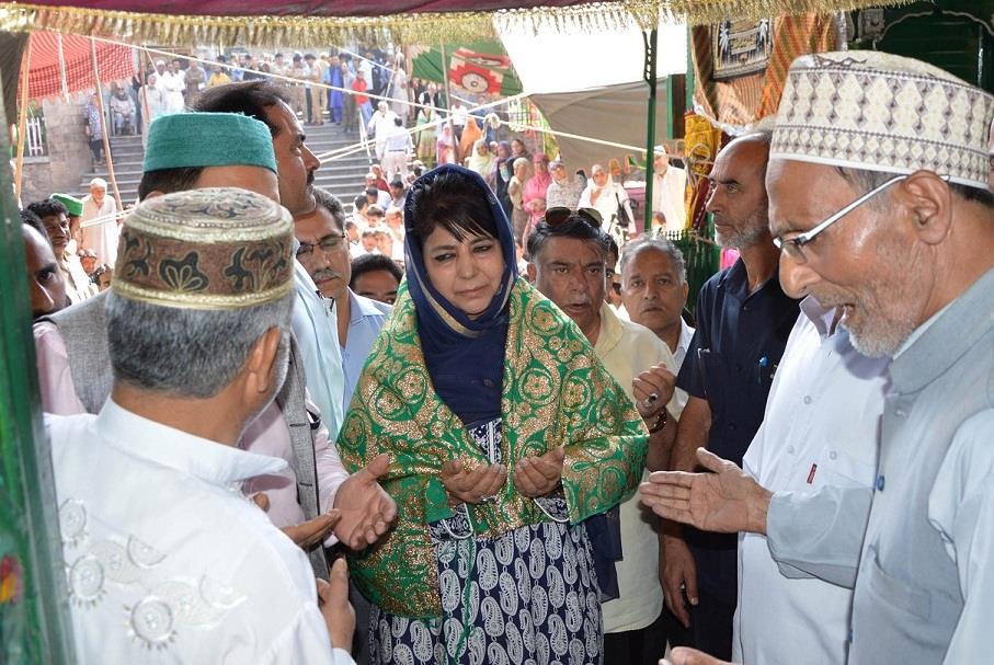 Mehbooba greets people on Urs Shah-e-Hamdan