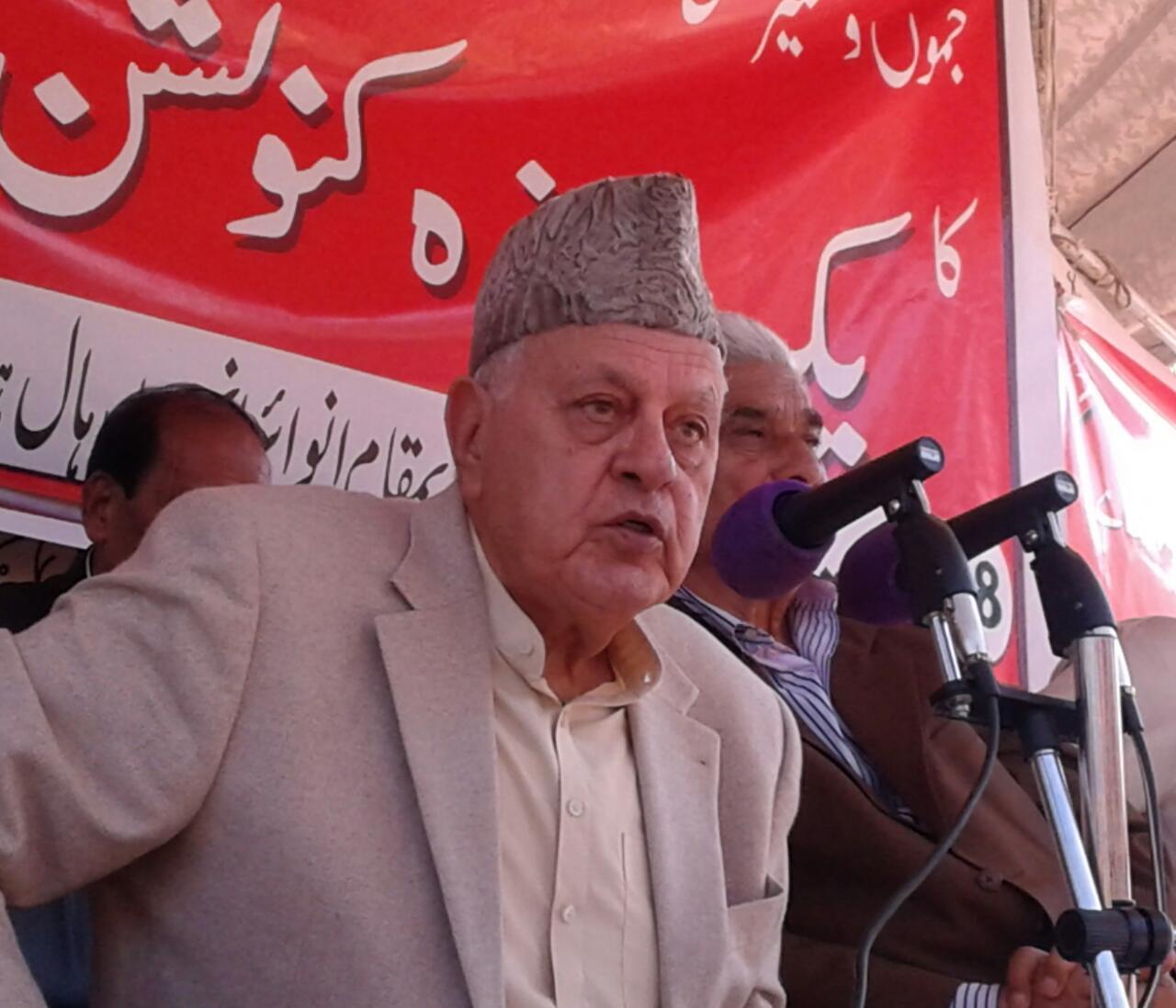 I will be the first person to hit the streets for Article 35A: Dr Farooq