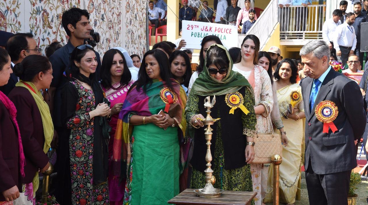 Mehbooba inaugurates 29th Police-Public Mela