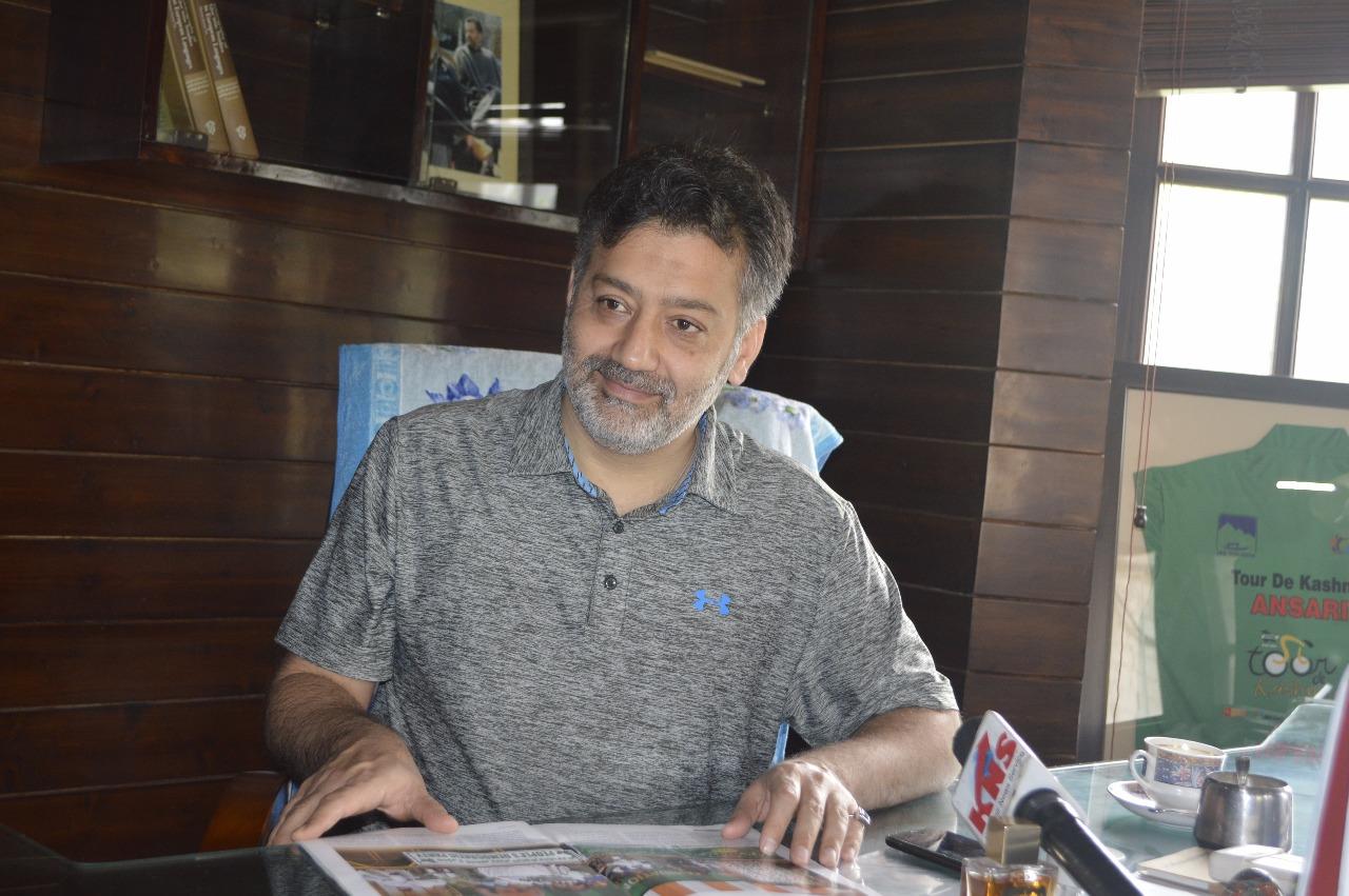 Sports have a role deviating factor in the prevailing political discontent: Imran Ansari