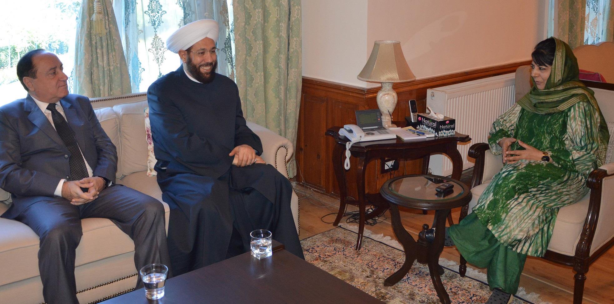 Grand Mufti of Syria calls on Mehbooba Mufti