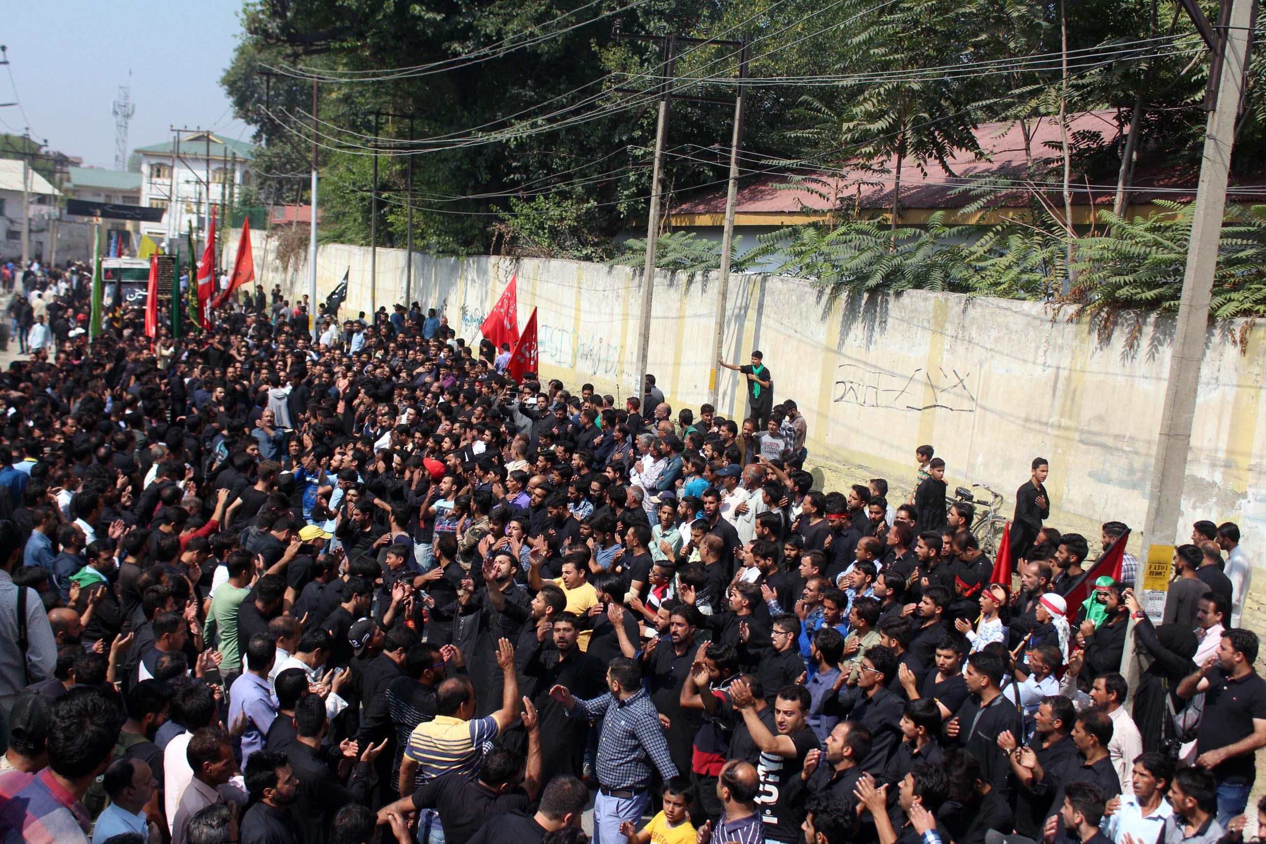 Restrictions in 13 police jurisdictions in Srinagar
