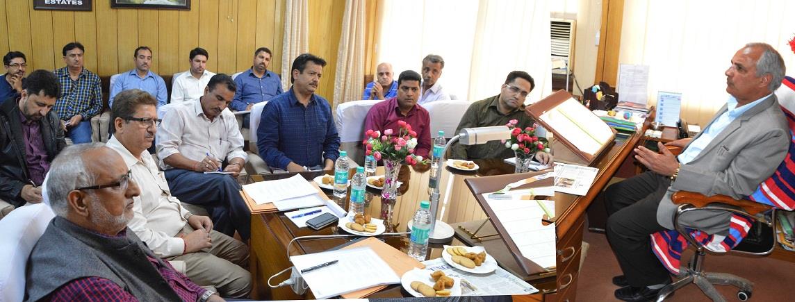 Govt committed to address grievances of Kashmiri migrants: Veeri