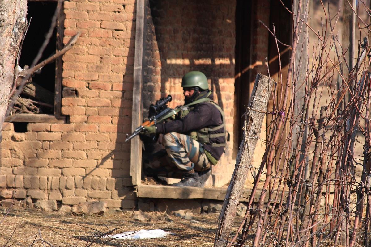 HM militant, civilian killed in South Kashmir
