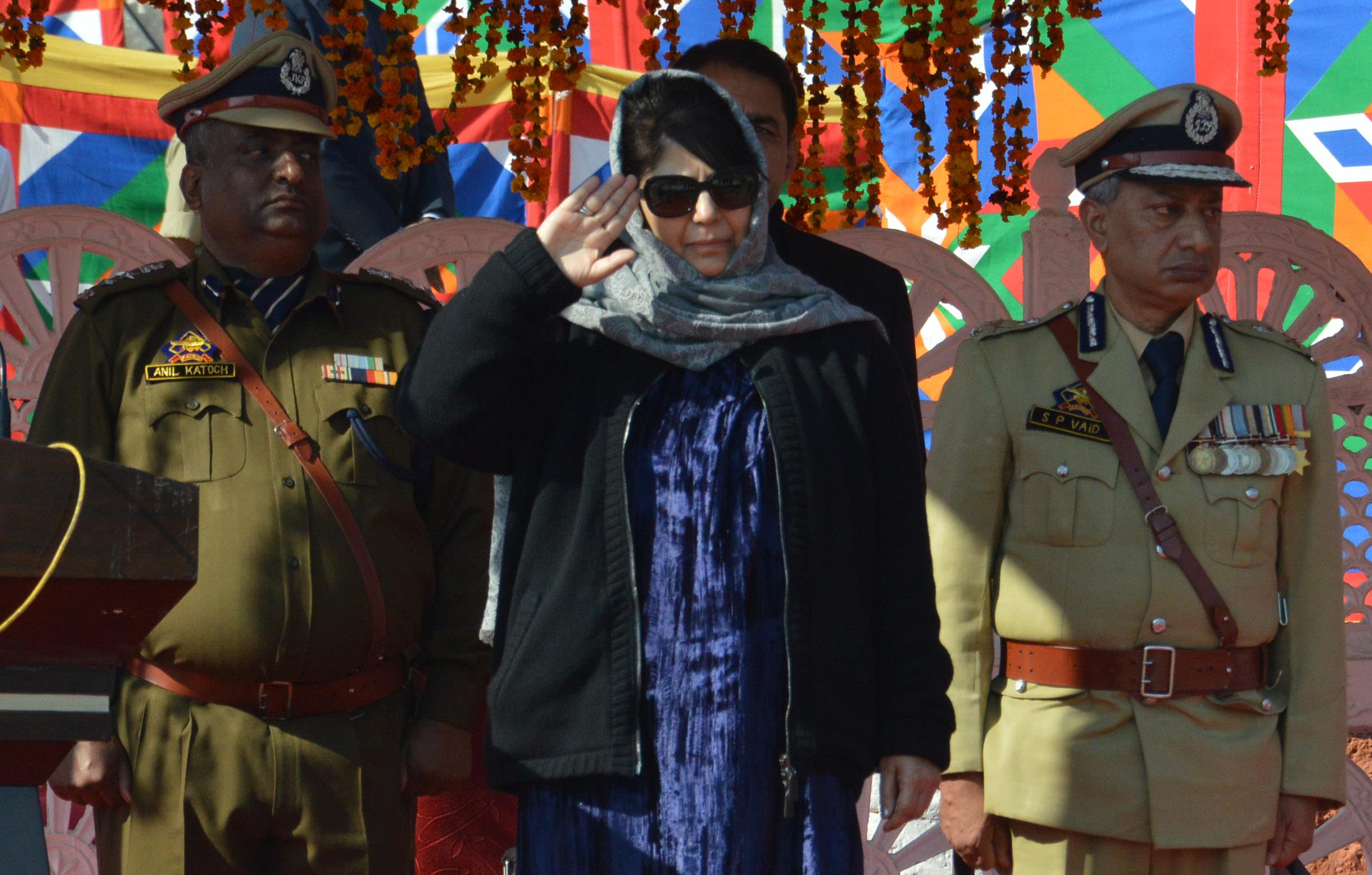 Mehbooba hopes present Indo-Pak acrimonious discourse would give way to harmony, peace