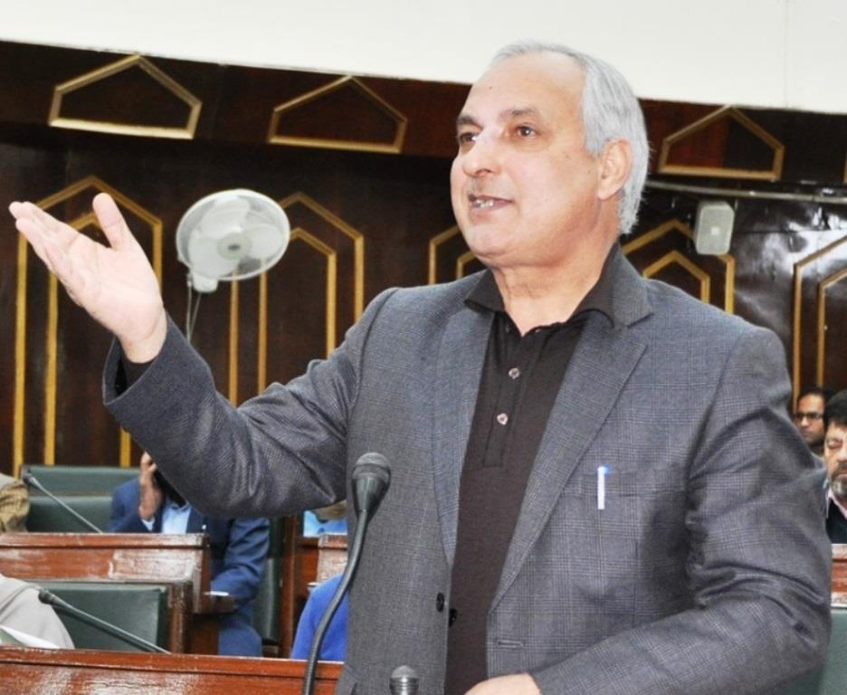 Govt. hints at scarping 2015 Job Policy in JK