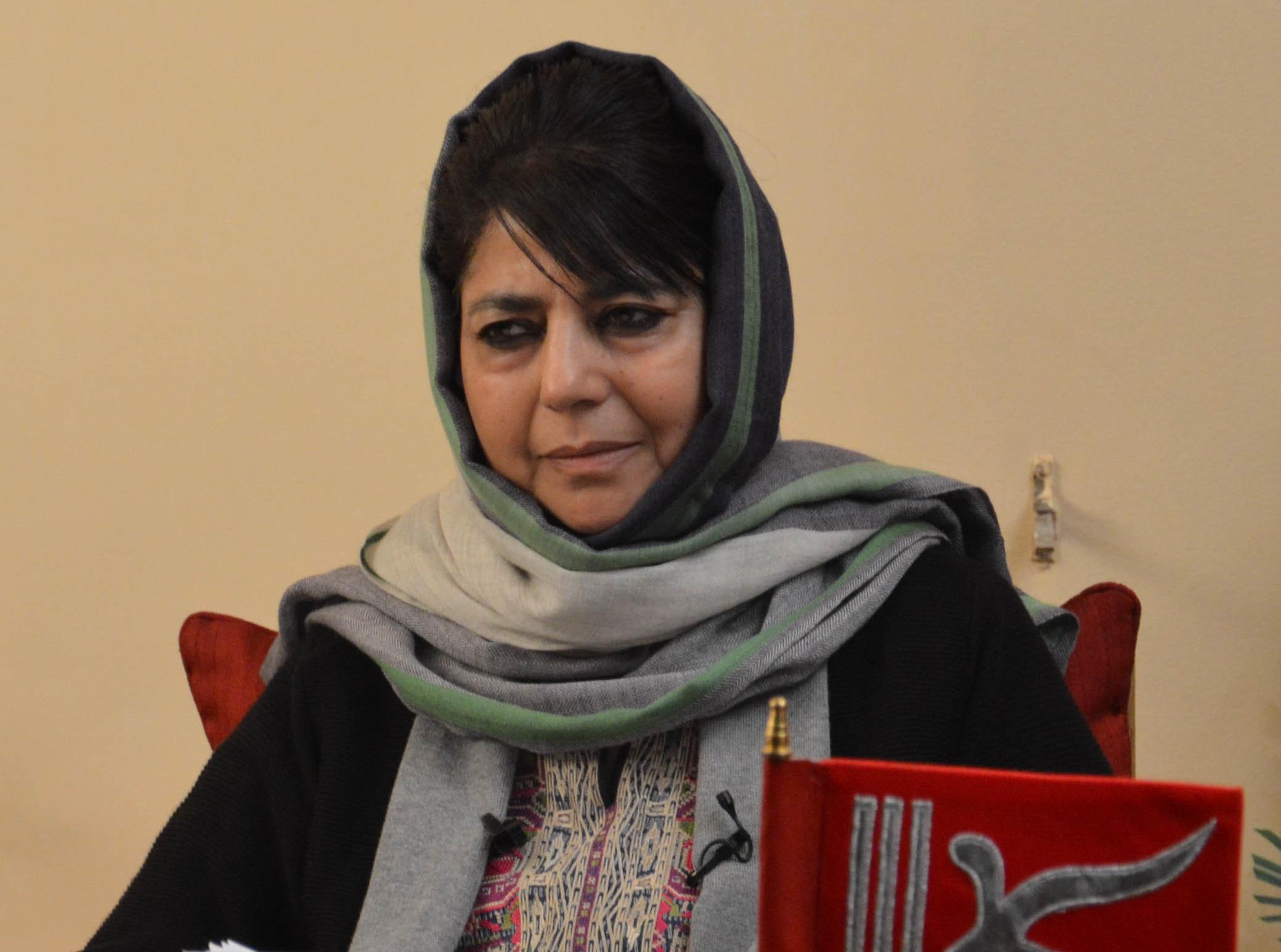Shopian shootout: Mehbooba rings up Defence Minister, expresses anguish over killings