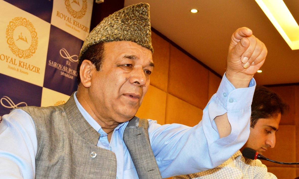Rather asks Govt to wake up from deep slumber