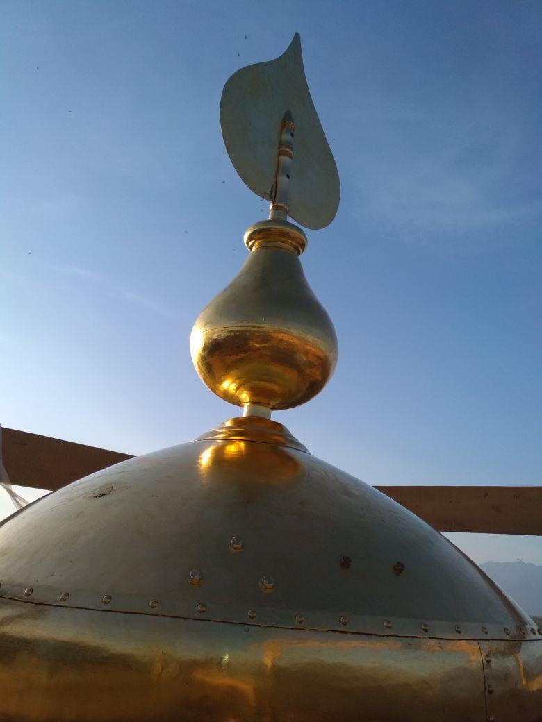 Khankah-e-Maulla shrine gets refurbished crown