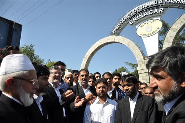 JK HC Bar Association condemns use of force on protesting students