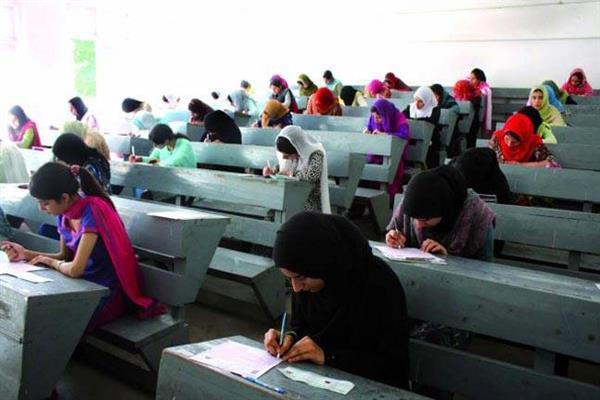 80,000 candidates appear in written test for 125 Naib Tehsildar posts