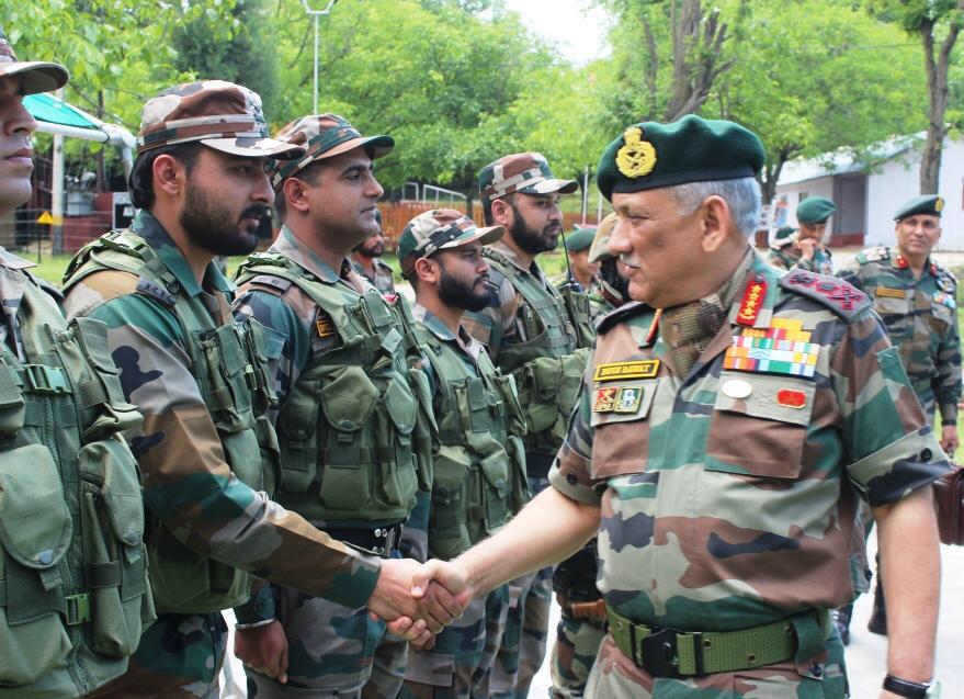Army chief arrives in valley