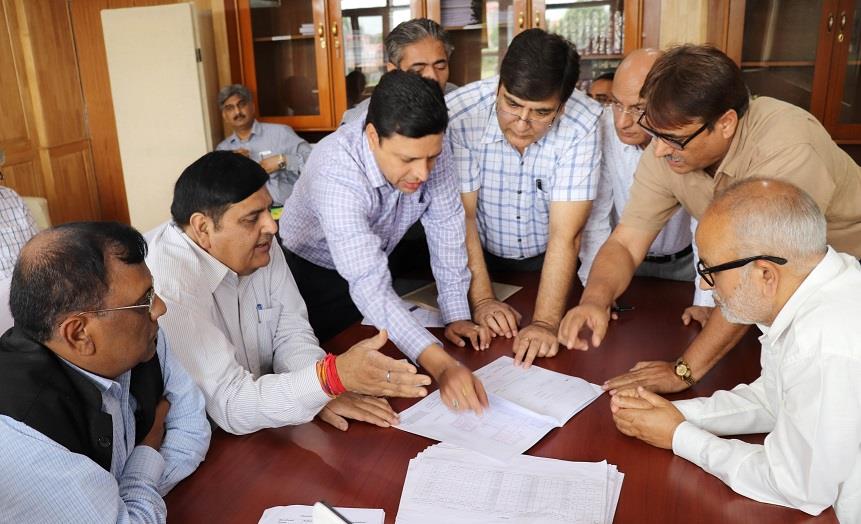 14460 bunkers to be constructed along IB, LoC in Jammu region at a cost of Rs 415.73 cr