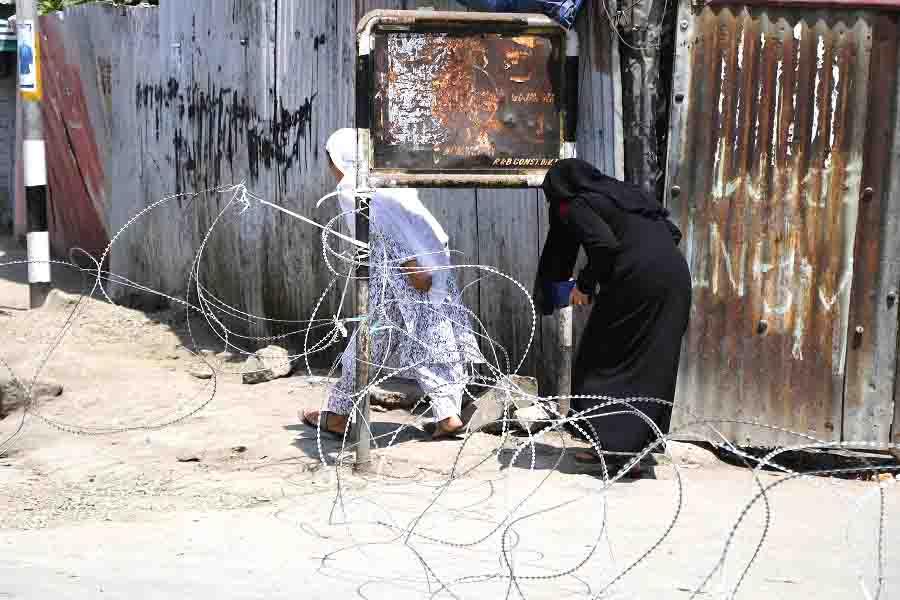 Restrictions, shutdown cripples normal life in valley on Burhan’s second death anniversary