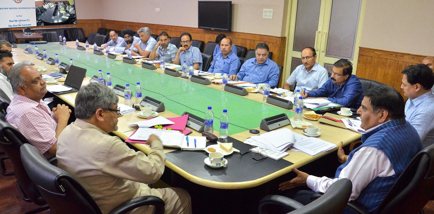 Advisor Vyas reviews progress of flagship projects in power sector