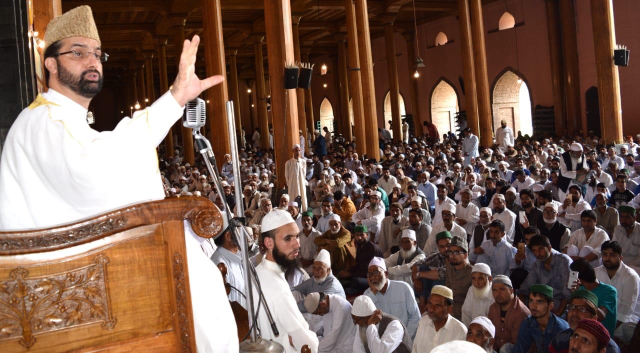 Arrests at the behest of GOI a ploy to intimidate pro-freedom leadership: Mirwaiz