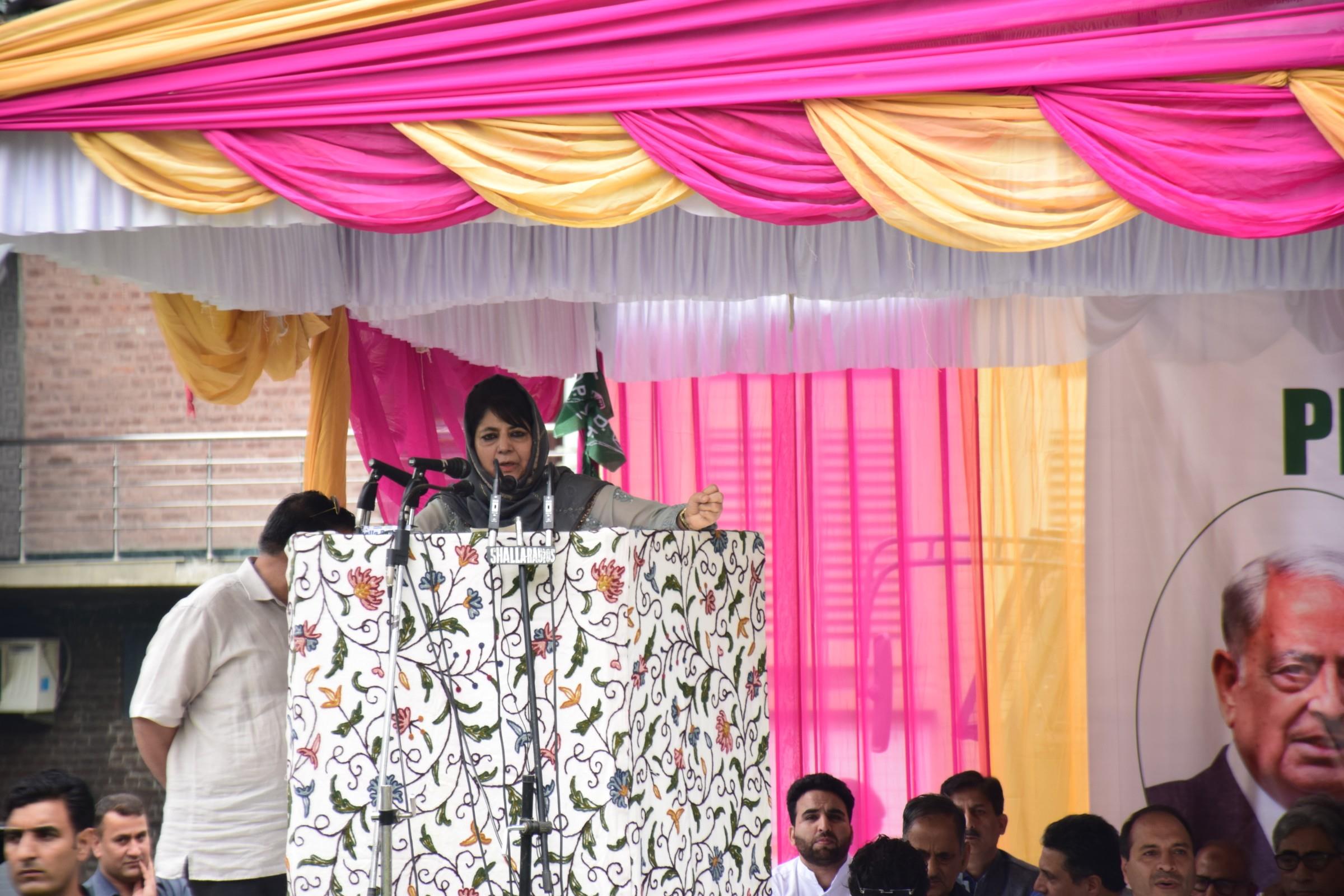 PDP’s 19th Foundation Day: Respond positively to Imran Khan’s peace offer, Mehbooba tells Modi