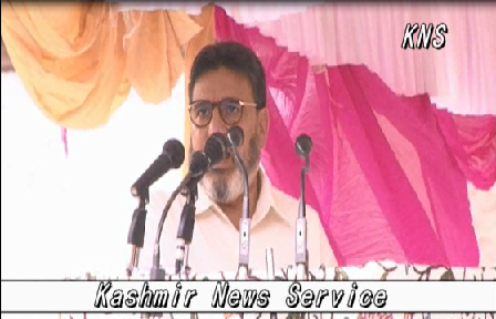 No government without 28 PDP MLAs can be formed :Altaf Bukhari