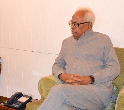 Governor seeks extension of NEIDS incentives to JK