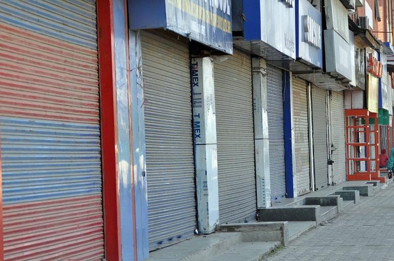 ULB polls: Kashmir shuts on JRL’s call