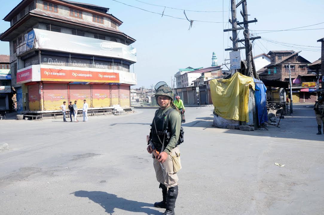 Kashmir shuts to mourn Manan Wani’s death