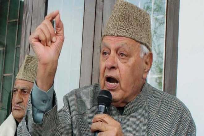 Dr Farooq extends support to farmers, pitches for unity