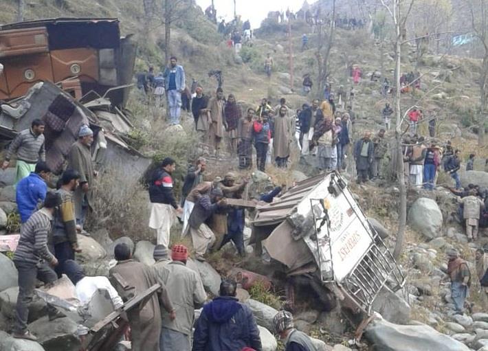 13 dead, 17 injured in Poonch road mishap