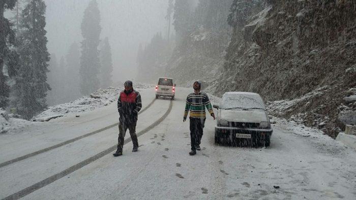 Amid snowfall in higher reaches, MeT predicts dry spell for next ten days