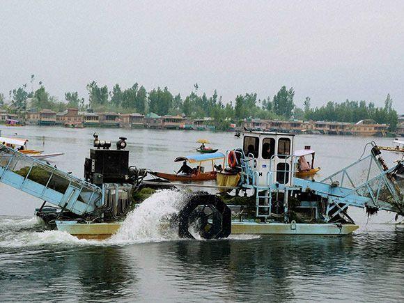Crores go into drain over cleaning of Dal Lake since 2005