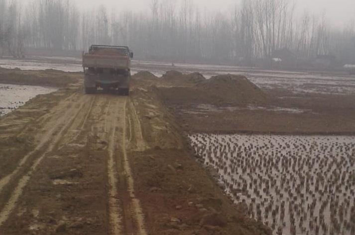 Agri land spread over 100 kanals in Panzinara being filled, authorities in slumber