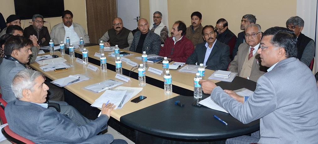 Shailendra interacts with representatives of political parties
