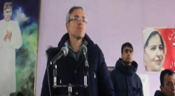 Ahead of polls, Omar on a promise spree