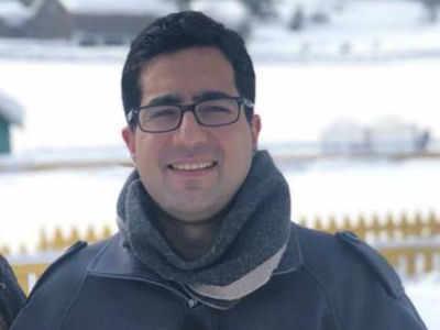 Education Department gets freedom: Shah Faesal on Qayoom Wani’s PDP joining