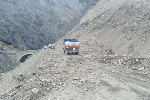 Sgr-Jammu road: The Highway of miseries, unending pain for Kashmiri