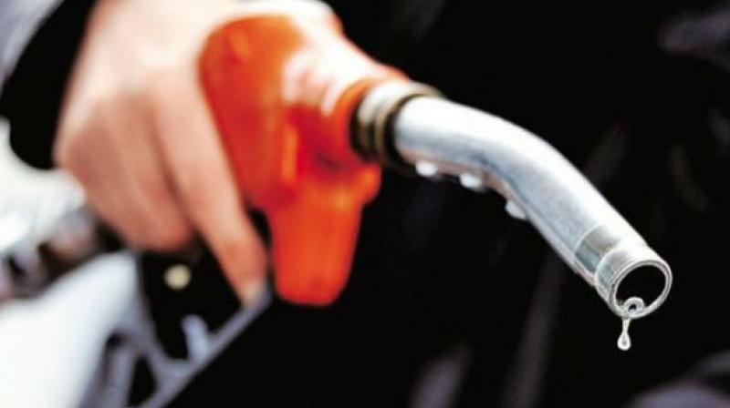 Fuel crisis hits Kashmir as highway remains closed