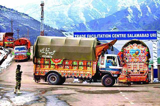 Amid blazing jet strikes, Cross LOC trade runs unhindered