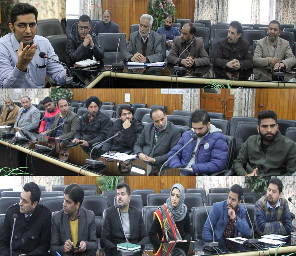 Green Srinagar Initiative: Dr Shahid Iqbal calls on banks to join hands with administration