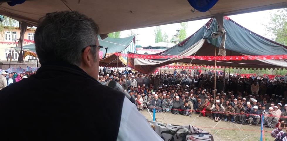 Banning civilian traffic on national highway has put people to unnecessary duress: Omar Abdullah
