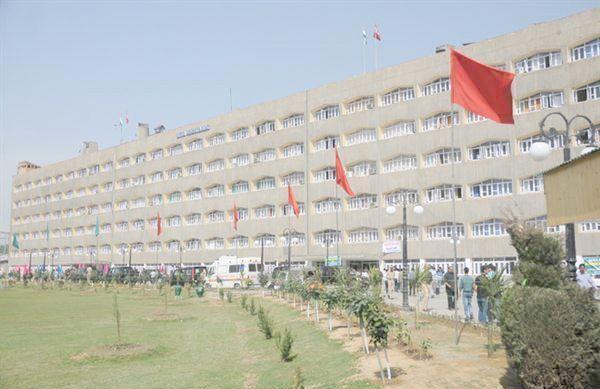 Haphazard offices in Civil Secretariat irk people
